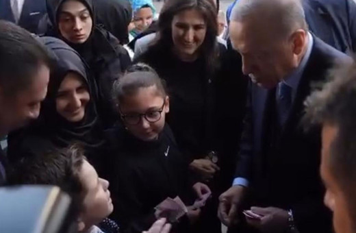 Cumhurbaşkanı Erdoğan'ın Sarp ve Rümeysa ile ilgi çeken diyaloğu