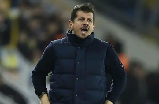 Fenerbahçe taraftarından Emre Belözoğlu'na küfürlü tezahürat!