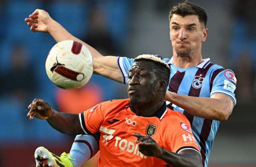 Trabzonspor, Başakşehir'i yenerek kupada turladı