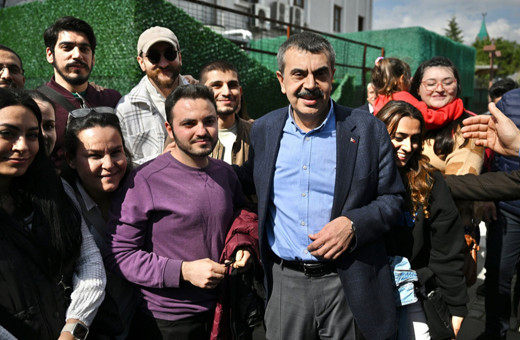 Milli Eğitim Bakanı'ndan, İzmir'e 23 yeni okul müjdesi