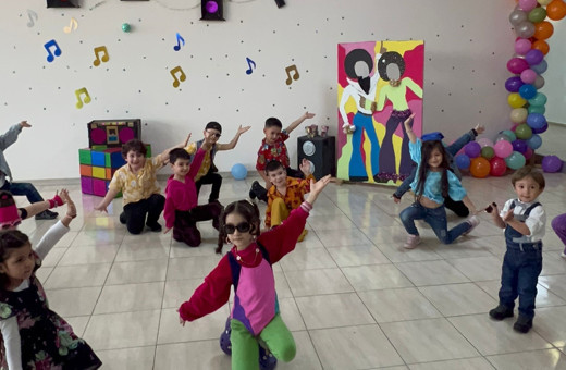 Çocuk üniversitesinden 90’lar konsepti geliştirildi