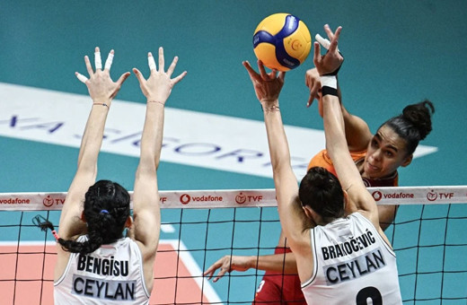 Galatasaray, voleybol derbisinde Beşiktaş'ı yendi