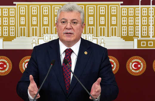 Emekli maaşlarına düzenleme mi geliyor? AK Parti'den yeni emekli açıklaması