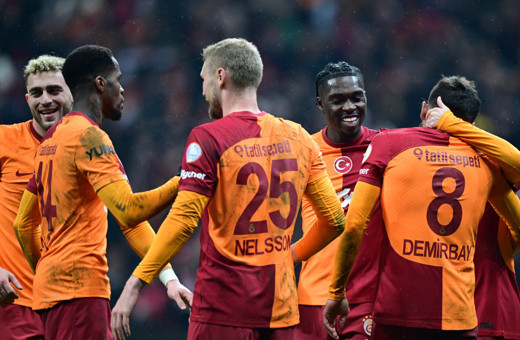 Galatasaray, sahasında Çaykur Rizespor'u 6-2 mağlup etti