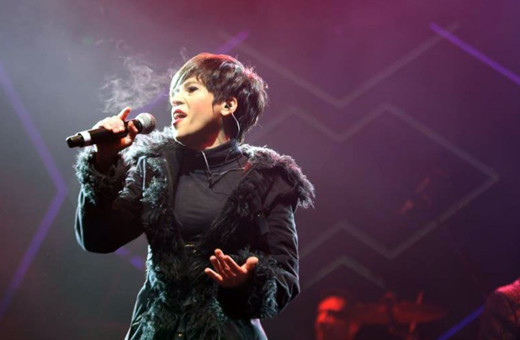 Aydilge şarkıları ile Bursa’yı salladı