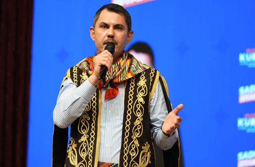 Murat Kurum: 31 Mart'ta bir tarafta 'Ayasofya müze olsun' diyenler, diğer tarafta 'Ayasofya'nın sesi sonsuza dek yankılansın' diyenler var