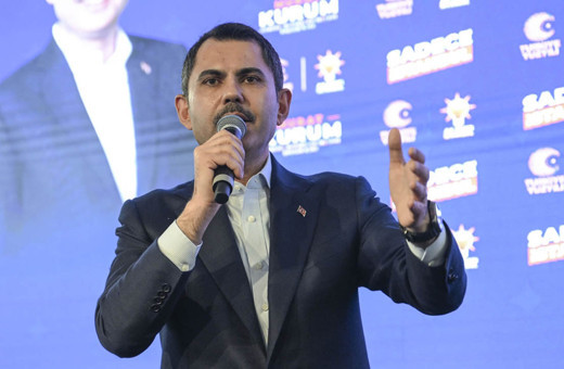 Murat Kurum: "Deprem siyasi ayrım yapmıyor, hepimizi enkaz altında bırakıyor"