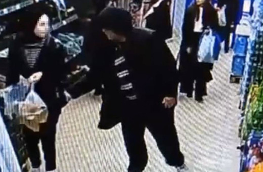 Markette herkesin içinde kadını elle taciz etti iğrenç anlar kamerada valilikten açıklama