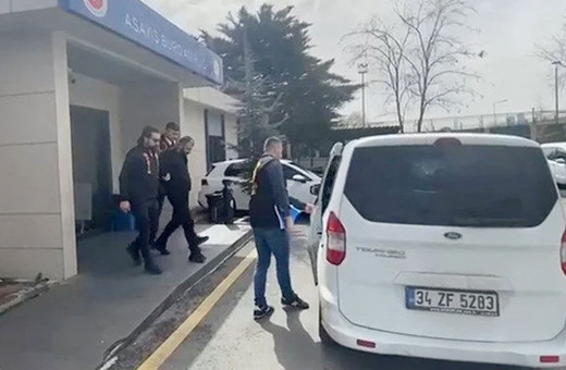 Fatih'de çarşaflı kadını darp eden kişi gözaltına alındı 11 suç kaydı çıktı