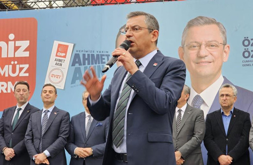 CHP lideri Özgür Özel, Meral Akşener'e yüklendi: "Sende olmayan vicdan..."