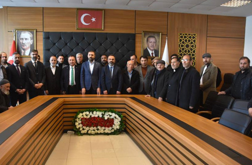 CHP Bitlis Belediye Başkan adayı AK Parti’ye geçti