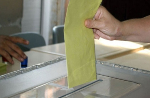 İzmir'de YRP adayı AK Parti lehine yarıştan çekildi