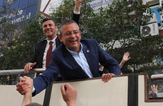 CHP Genel Başkanı Özgür Özel seçim çalışmalarını Manisa’da sonlandırdı