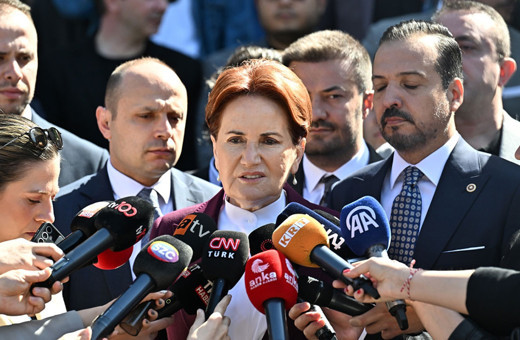 Gözler Meral Akşener'de! İYİ Parti'de 2 yönetici istifa etti