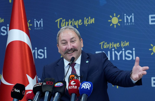 Meral Akşener aday olmayacağını duyurdu! İYİ Partili Tolga Akalın: Beklenen tarihi adımı attı