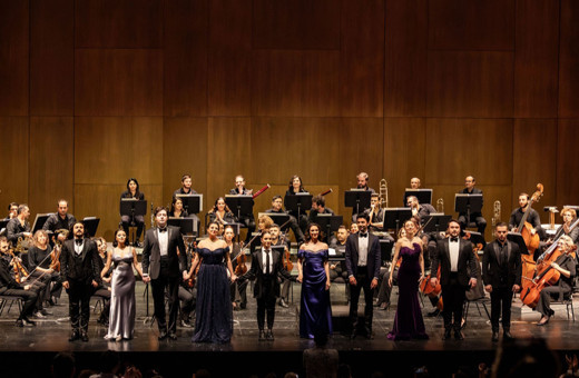 "Geleceğin Yıldızları" İDOB Orkestrası eşliğinde sahne aldı