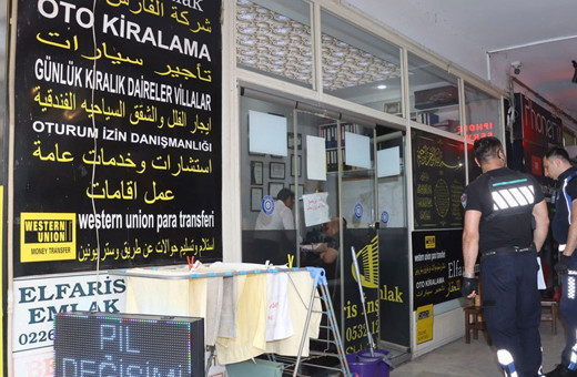 CHP'li belediyelerde Arapça tabelaların kaldırılmasının asıl sebebi çok konuşulacak!