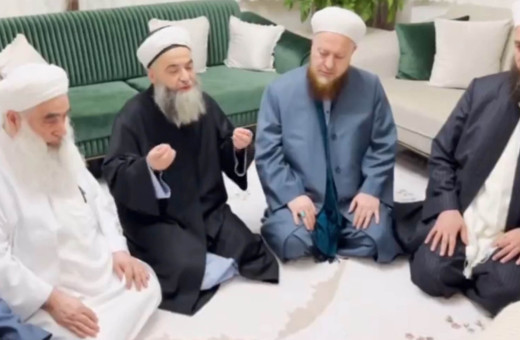 Cübbeli Ahmet Hoca, İsmailağa’nın yeni şeyhi olarak İbrahim Uslu’yu ilan etti