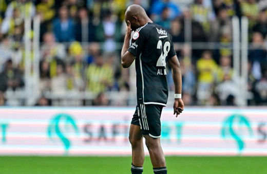Fenerbahçe derbisinde kırmızı kart gören Al-Musrati, Beşiktaş taraftarından özür diledi