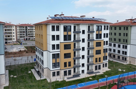 Gaziantepli depremzede Alan ailesi yeni evlerine kavuştu