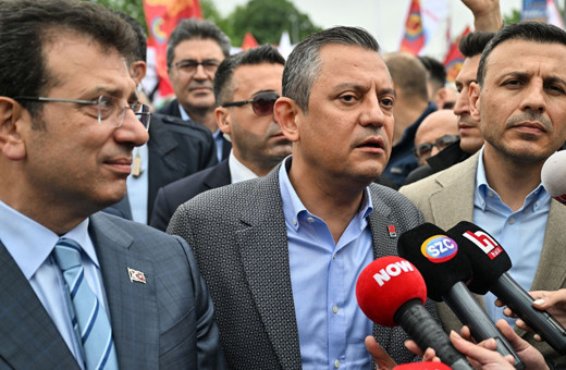 Özgür Özel Taksim'e yürümekten vazgeçti Sevilay Yılman kararın arkasındaki ismi açıkladı