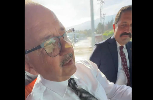 Mehmet Özhaseki 200 araçlık konvoya son verdi vali genel başkan yardımcıları vekiller gazeteciler tek otobüste