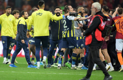 Derbi bitti, saha karıştı!