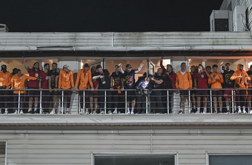 Galatasaray, rekorlarla şampiyonluğa koştu