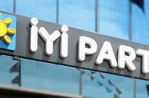 İYİ Parti Ekonomi Politikaları Başkanlığı görevine Erhan Usta getirildi