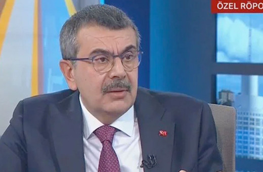 'Osmanlı iyi cumhuriyet kötü ikilemine karşıyız' diyen Yusuf Tekin'den müfredat eleştirilerine yanıt