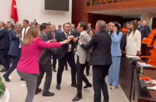 Meclis karıştı! DEM Parti ve AK Partili vekiller birbirine girdi