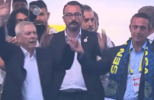 Ali Koç elini kaldırmak istedi, Aziz Yıldırım izin vermedi