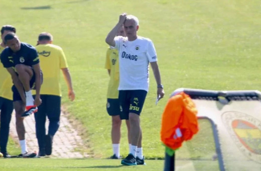 Jose Mourinho sahaya indi! Fenerbahçe yeni sezonu açtı