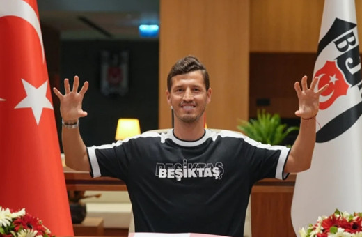 Beşiktaş, Salih Uçan'la sözleşme yeniledi