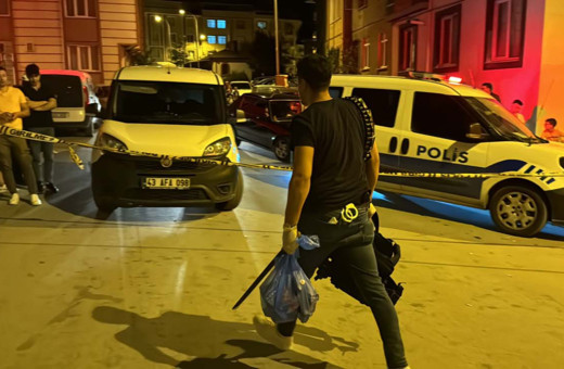 19 yaşındaki genç, annesini öldüren babasını vurarak öldürdü