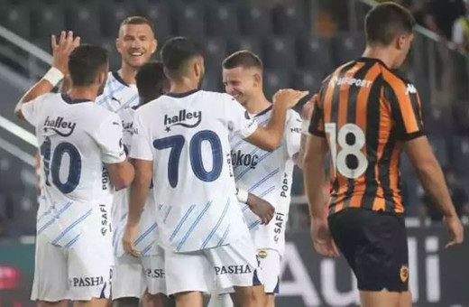 Fenerbahçe hazırlık maçında Hull City'yi 5-1 mağlup etti