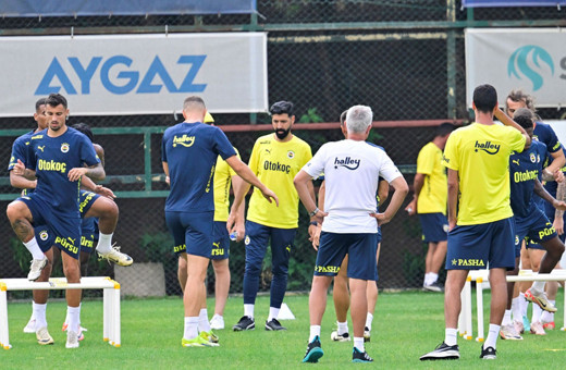 Fenerbahçe'nin UEFA kadrosu belli oldu yıldız isim listede yok