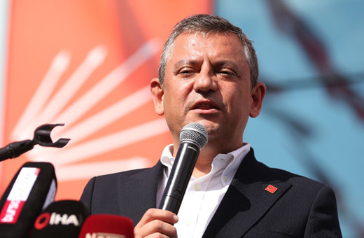 Özgür Özel'den CHP'li belediye başkanlarına mesaj: Kendini, yakınlarını değil memleketlerini, illerini, ilçelerini düşünür