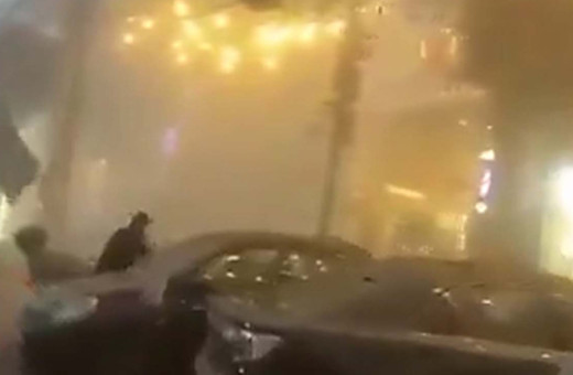 Beyrut'ta şiddetli patlama! Olay yerinde büyük panik