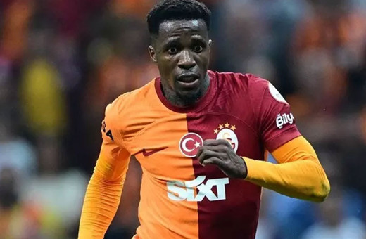 Wilfried Zaha, MLS takımlarından Charlotte FC ile anlaşmaya vardı