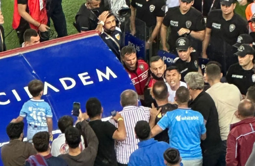 Burak Yılmaz, Trabzonspor taraftarlarıyla tartıştı