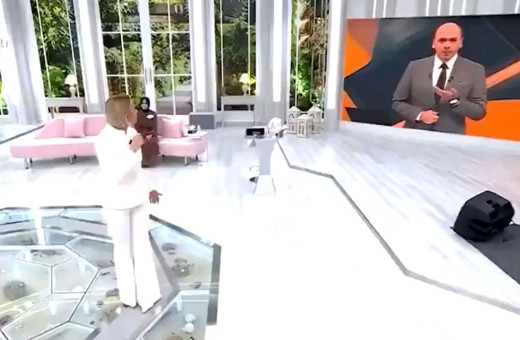 Cem Öğretir'in canlı yayında burnu kanayınca Esra Erol şoke oldu