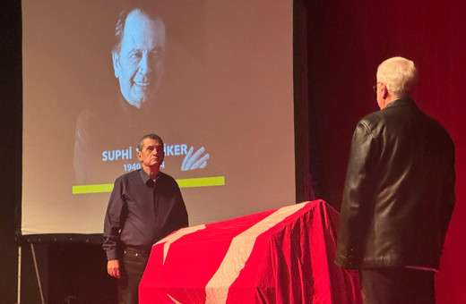 Oyuncu Suphi Tekniker için Harbiye'de tören düzenlendi