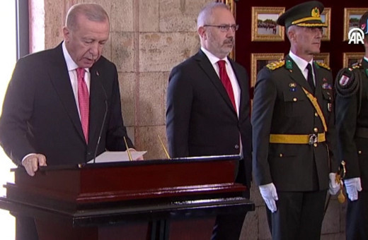 Cumhurbaşkanı Erdoğan başkanlığındaki devlet erkanı Anıtkabir'i ziyaret etti