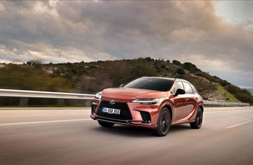 Lexus'tan kasıma özel fiyatlar! Satış fiyatı belli oldu