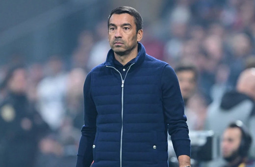 Van Bronckhorst: Umarım bu sezon son kez böyle oynamışızdır