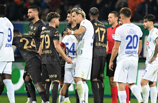 Trabzonspor deplasmanda Çaykur Rizespor'a 3-1 mağlup oldu