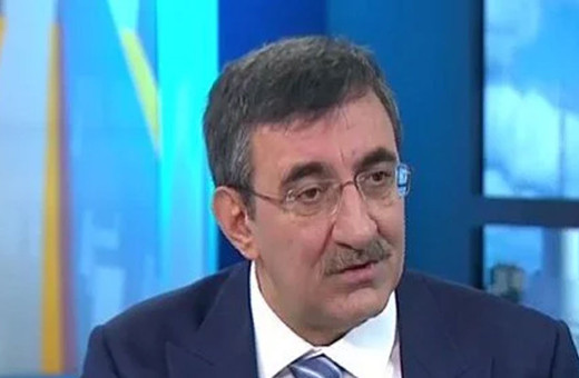 En düşük emekli maaşına zam sinyali! Cumhurbaşkanı Yardımcısı Cevdet Yılmaz açıkladı