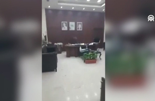 Esed rejiminin devrilmesi sonrası Şam'daki cumhurbaşkanlığı sarayına girildi