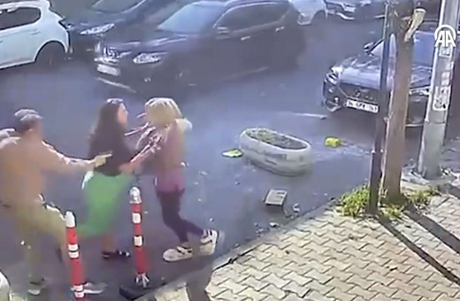 İstanbul'da "kedimin bıyığını yanlış kestin" kavgası!